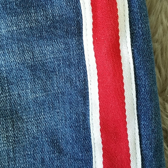 Gap denim shorts. - Picture 4 of 4